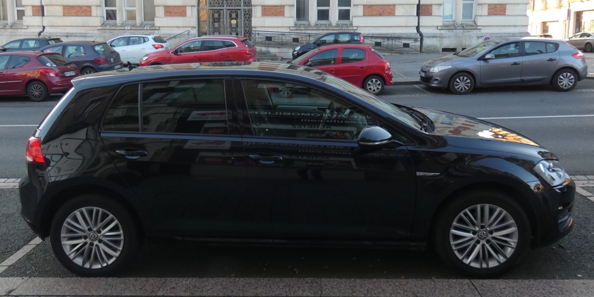 Volkswagen Golf — 6